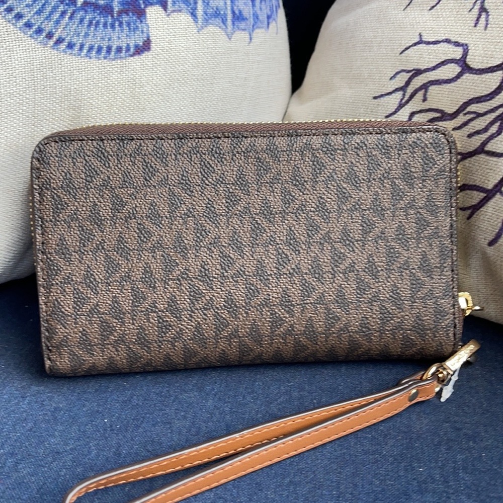 Michael Kors Jet Set Travel Lg Flat Multifunctional Phone Case-Wristlet-Wallet - Picture 8 of 16